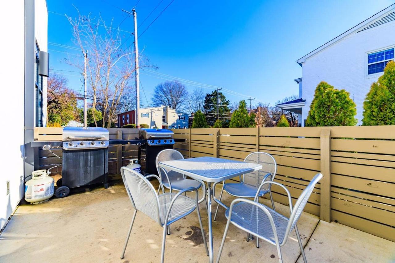 Carytown Living With *Pool And Gym* Appartamento Richmond Esterno foto