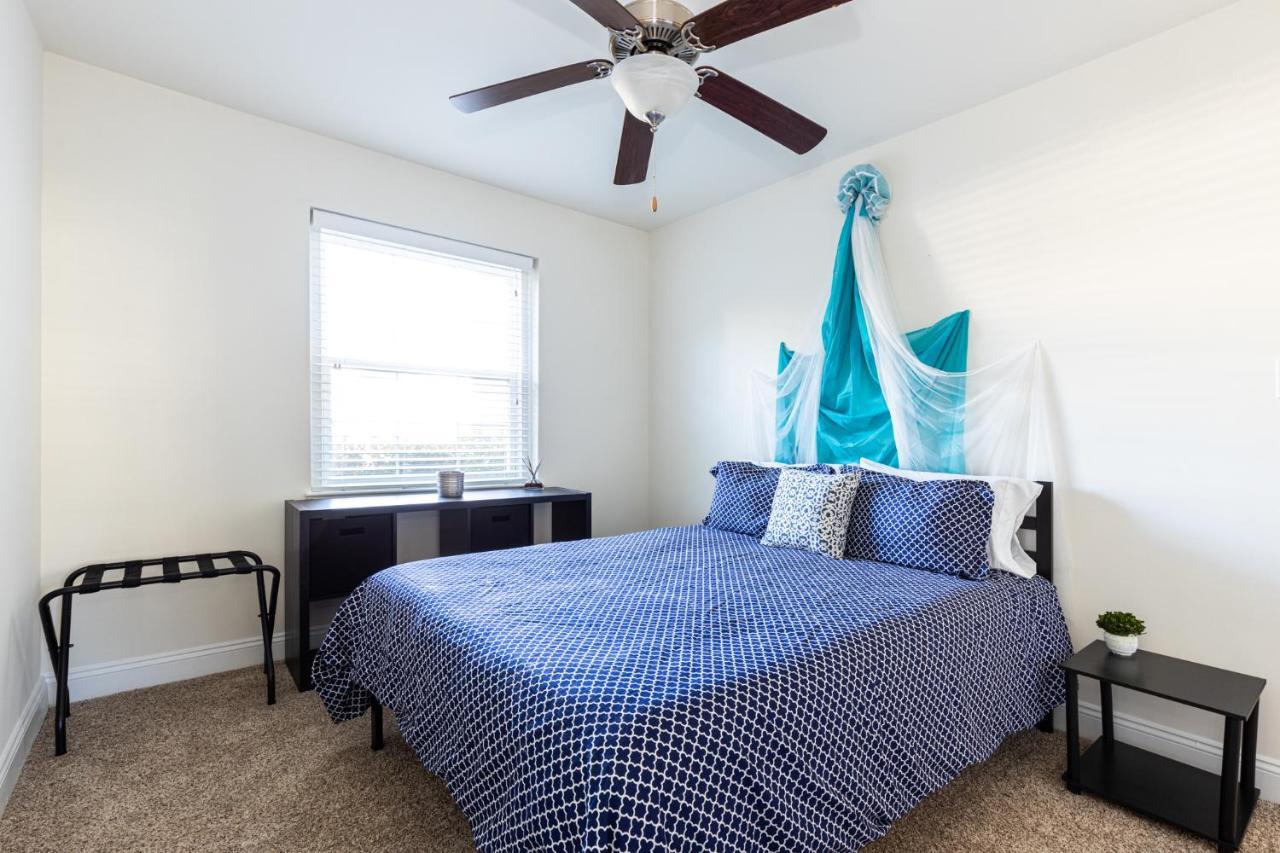 Carytown Living With *Pool And Gym* Appartamento Richmond Esterno foto